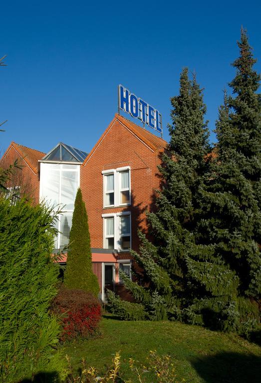Tourhotel بوتون المظهر الخارجي الصورة